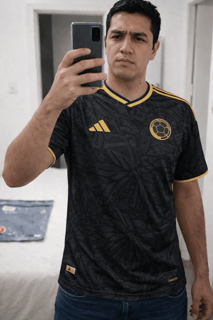 CAMISETA COLOMBIA ADIDAS BLACK GOLD EDIT - Versa